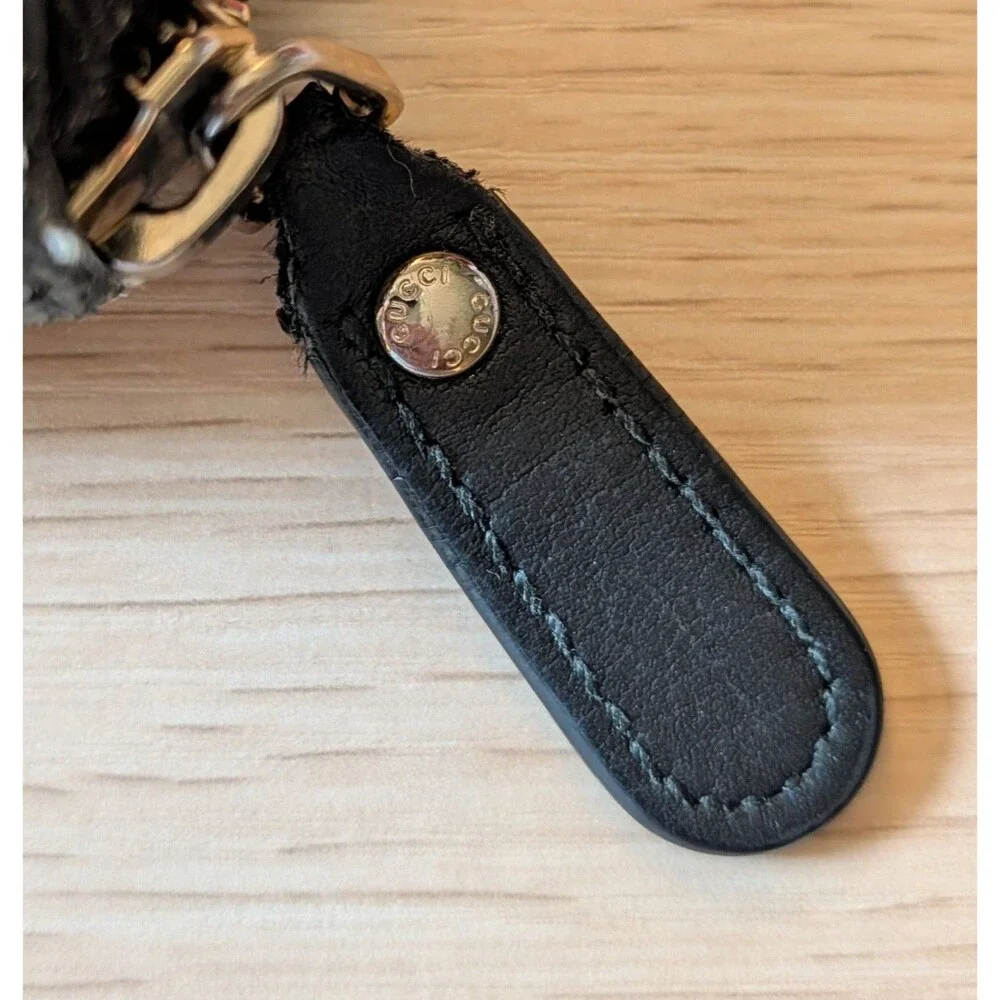 GUCCI Round Zip Micro Guccissima Wallet
